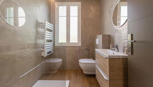 EDOUARD VII 2 - Agréable 3 pièces - Menton - 50 m des plages - Foto 5, towels, Shower