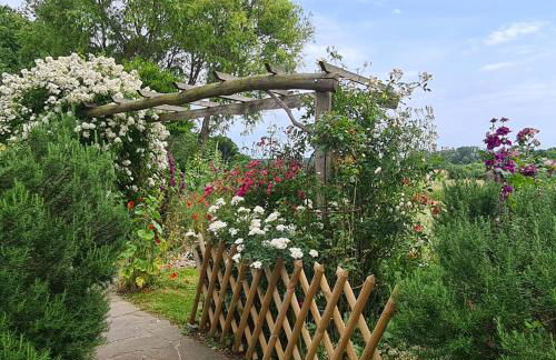Haus Rosengarten- Ruhige Ferienwohnungen im Grünen - Foto 68