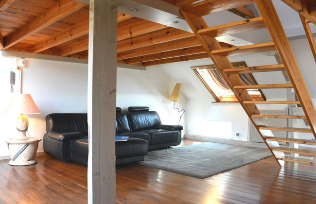 Group Escape by Molignee River - Foto 14