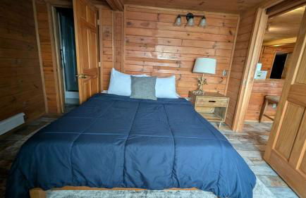 1BR Fife Lake Haven with Fire Pit & Hot Tub - Foto 7