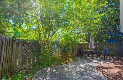 Green Whale - Photo 56