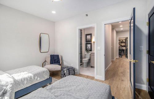 Elegant and Fully Furnished Condo Near Notre Dame - Foto 18