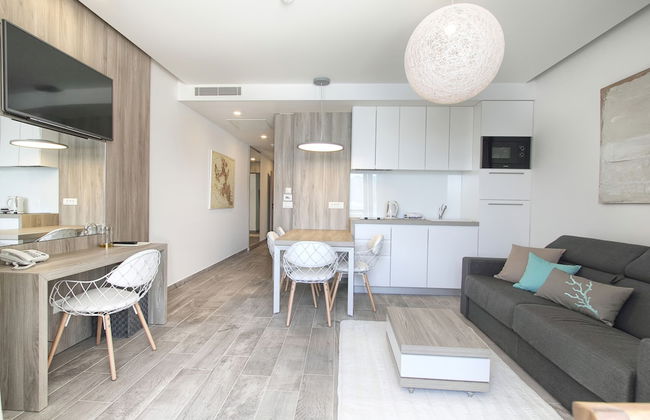 Kalamota Beach House - Photo 12