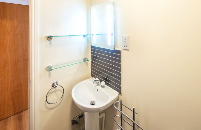 Stunning Shore Apartment with Balcony - Foto 27