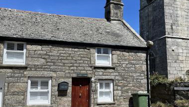 Cobble Cottage - Photo 1