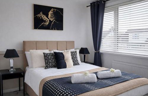 That's Amore House 3 bedroom house with parking walking distance to Sandbach town - Photo 1