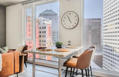 Skyline Sanctuary - Photo 1