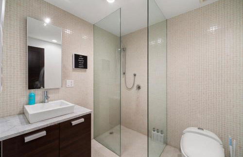 5BR 5BA Architectural Estate-Theatre Gym Rooftop - Foto 59