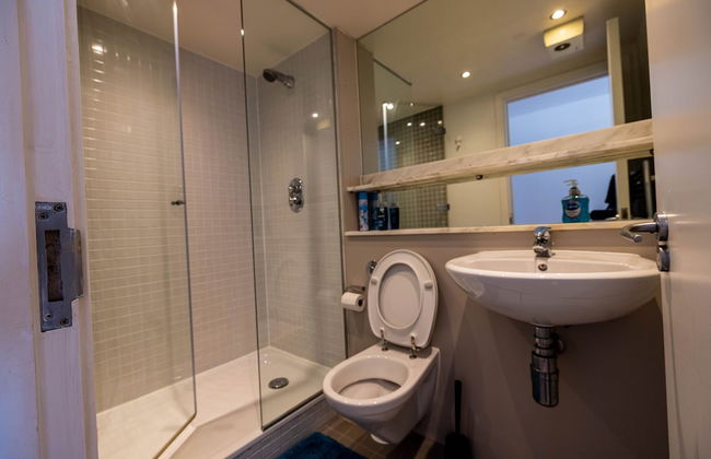 Beautiful and Spacious 2-bed Apartment in London - Foto 20