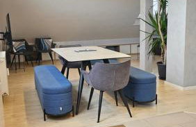 CASA8070 - Exklusive große Maisonette-Wohnung 91 qm für Familien, Gruppen, Geschäftsreisende, inklusive Parkplatz, WLAN, Kaffee und Tee, voll ausgestattet für 1 bis 9 Personen, zentrumsnah an der Autobahn A9 Ingolstadt-Süd - Photo 43