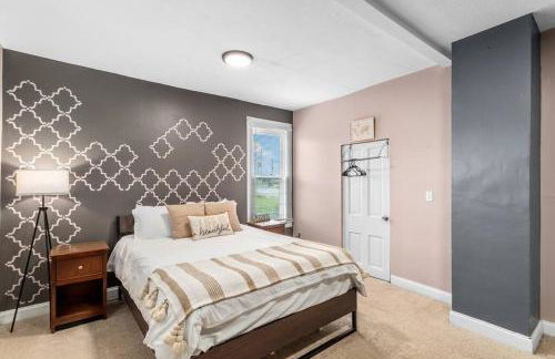 Stylish King Bed, 2BDRM, 1 Mile to DTWN, Game Room - Foto 6