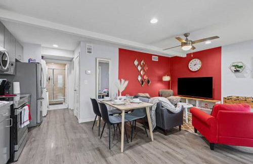 Homey 1BD In the Heart of Dallas - Photo 1