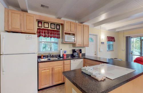 Bring Your Boat! Lake Murray Haven with Deck and Dock - Foto 5