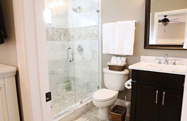 Stunning 8 bedroom 6 bathroom Pool Home - Foto 23