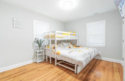 Winston Sleeps 16 - 2 Kitchens - Photo 25