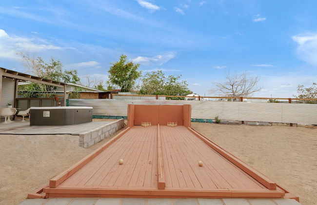 Fable by Avantstay 2 Unique Spaces w Bowling Hot Tub Fire Pit Large Yard - Photo 5