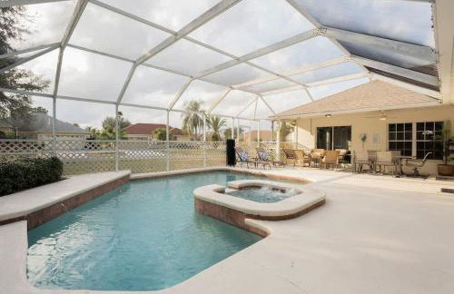 New Listing Pool and Game Room 4BR - Foto 19