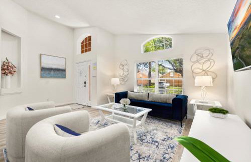 654- Newly Renovated Fabulous 4-Bedroom Pool Home in Watersong Resort, Game Room, Theater Room and More - Foto 14