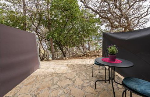 Cozy Apartment In Novalja With Wifi - Photo 19