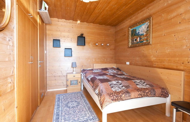 Wooden Apartment in St Johann in Tirol With a Terrace - Foto 5