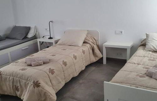 CASA CENTRO DEL PUEBLO CON PISCINA PRIVADA - Photo 25