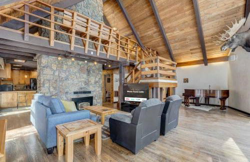 Moose Tracks Cabin - Hot Tub BBQ Billiards Groups - Foto 7