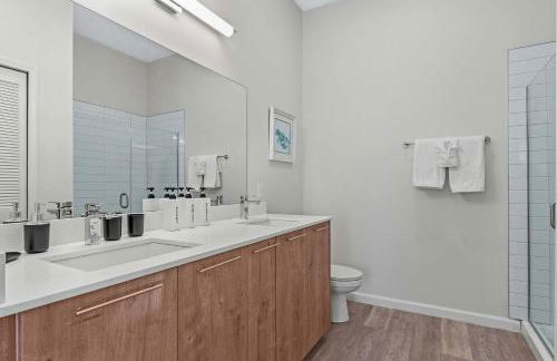 Riviere 2BR Apartment Pet Friendly Oasis Sleeps 6 Close to Epic Universe Pool & Gym - Foto 36