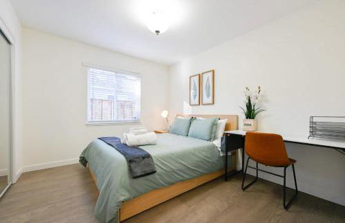 @ Marbella Lane - Exquisite Home 3BR - Photo 32