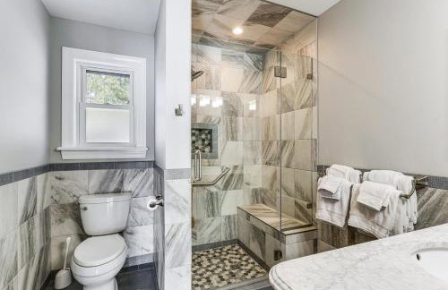 Year-Round Fun in Putnam Station Lakefront Home! - Foto 19