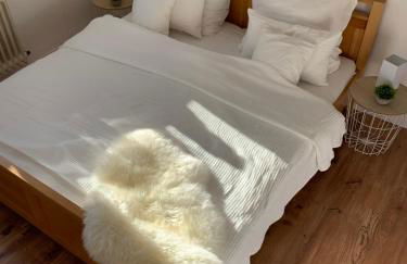 An der Uniklinik, Apartment mit eigener Küche und renoviertem Badezimmer, Zentrale Lage - Photo 6