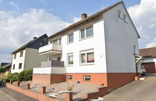 Schöne 3-Zimmer-Wohnung mit Balkon - Foto 2