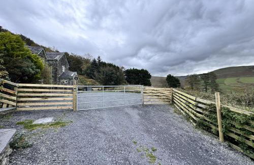 Farmhouse with Log Fire & On-Site Dog Field - Foto 49