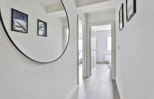 Newly Extended 3 Bed Family home Near Graves Park - Foto 34