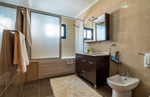 Villa Alex,pool and ocean view - Photo 44