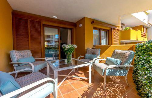 Punta Prima - Charming Spanish Apartment with South-Facing Terrace by the Sea - Foto 19
