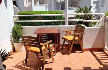 Precioso apartamento con piscina y garage - Foto 50