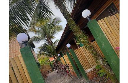 Lua Chalés 14 chalés equipados com churrasqueira individua , piscina e hidro incluindo café da manhã servido no quarto , roupa de cama, toalhas de banho e de praia a apenas 600 metros da praia de Maresias - Foto 37