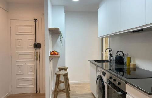 Jordi home 15 minutes to center by train - Foto 2