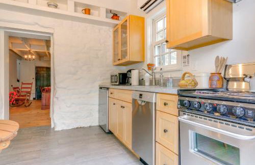 Historical Thurmont Escape with Furnished Deck! - Photo 12