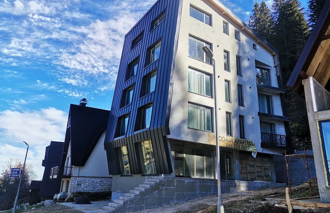 Mountain Paradise in the Modern Apartment in Jahorina - Photo 1