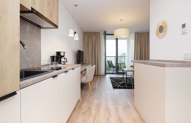 Jantaris Apartments by Renters - Photo 68