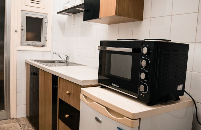 Youthfull Escape in Nicosia - Photo 13