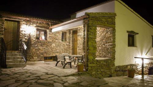 Holiday Home in Laroya With Pool & BBQ - Foto 2