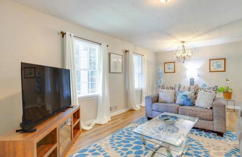 Deck and Game Room Family Home in Stockbridge! - Foto 2