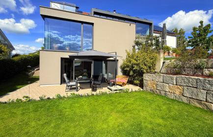 Panorama-Übernachtungen - 4 Sterne DTV - eigene Terrasse mit Garten - Infrarot-Sauna mit Dampfbad - Photo 23