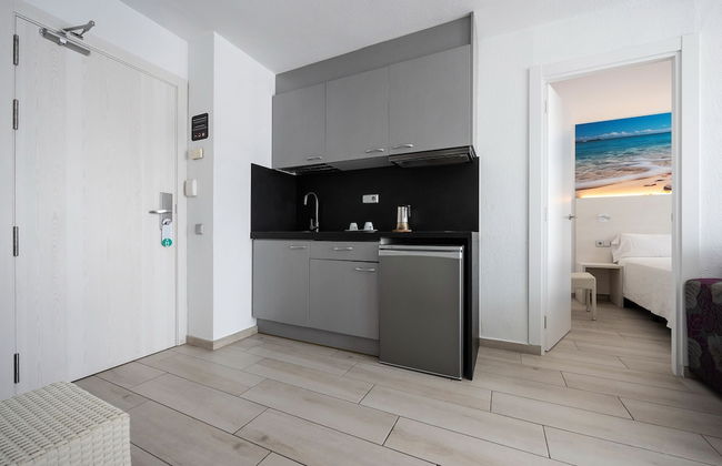 Aparthotel Miami Park - Photo 10