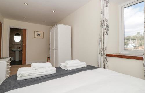 Spanish Boathouse - Photo 24