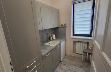 Pokój z aneksem kuchennym - Foto 11