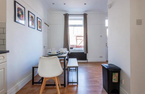 Modern 3-Bed House Parking & Family & Friends - Foto 35