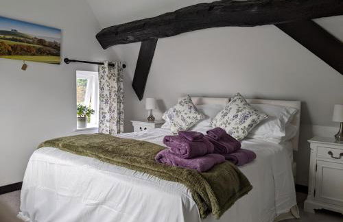 Characterful 2 bed cottage, quiet village setting - Photo 21